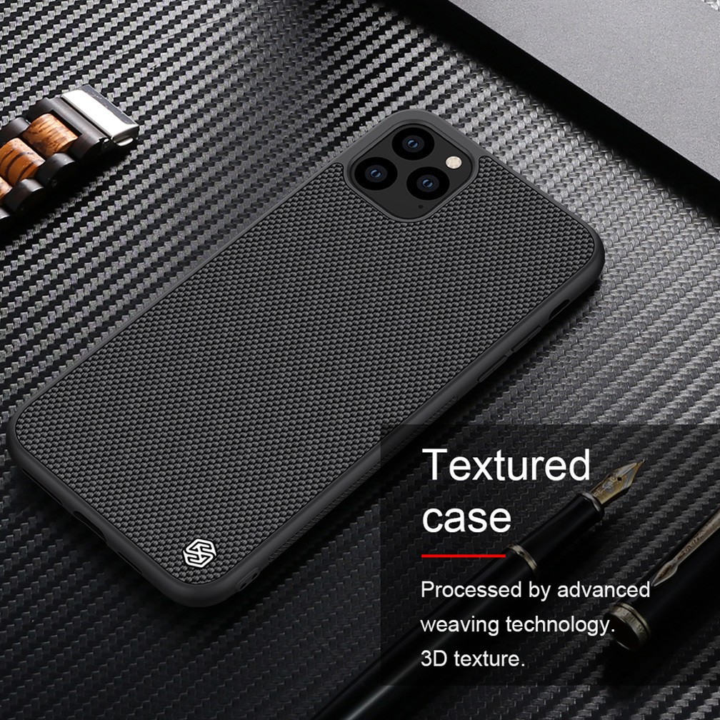 Ốp điện thoại Nillkin họa tiết vân làm từ carbon siêu mỏng màu đen cho Apple iPhone 11/11 Pro/11 Pro Max