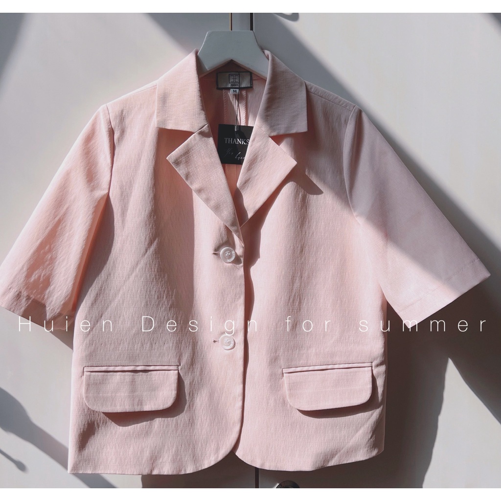 Blazer Huien thiết kế dáng lửng cộc màu hồng siêu hot, siêu xinh | BigBuy360 - bigbuy360.vn