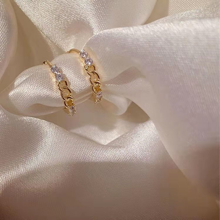 Khuyên Tai Tròn Đính Đá Cao Cấp Thời Trang Mùa Hè