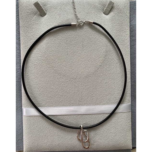Vòng cổ da hiệu Mikimoto perlita
