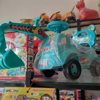 Xe chòi chân cần cẩu