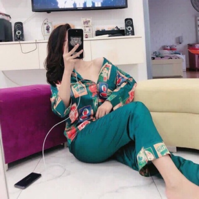 Bộ lụa hình satin dola cá tính