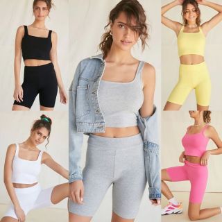 Quần F21 High-Rise Biker Shorts - Áo F21 Cotton-Blend Cropped Tank Top