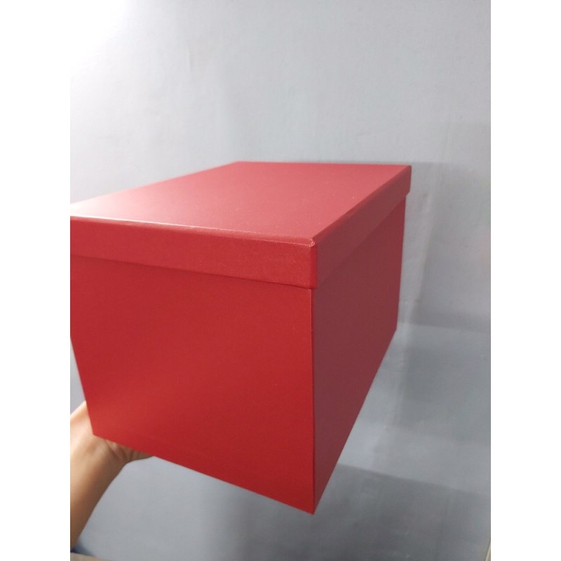 Hộp quà kích thước 16x22cao 15cm,Shop tặng kèm hạt xốp  Giá: 60k/hộp