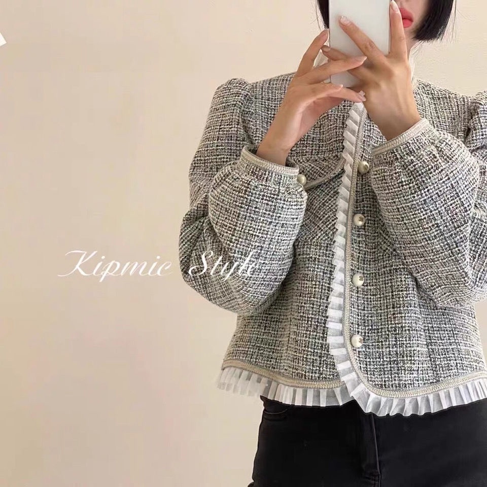 Áo Khoác Cổ Tròn Phối Nút Ngọc Trai Màu Sắc Thời Trang Mùa Thu 2021