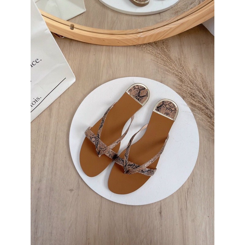 Dép kẹp quai rắn chuẩn style mùa hè