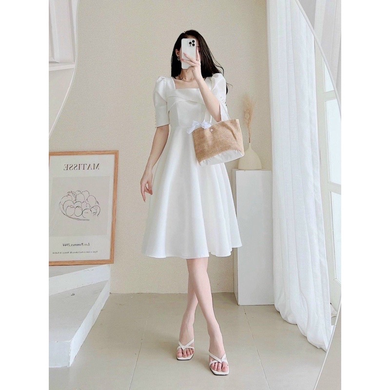 VÁY TRẮNG CỔ VUÔNG ĐAN PHỐI CỔ