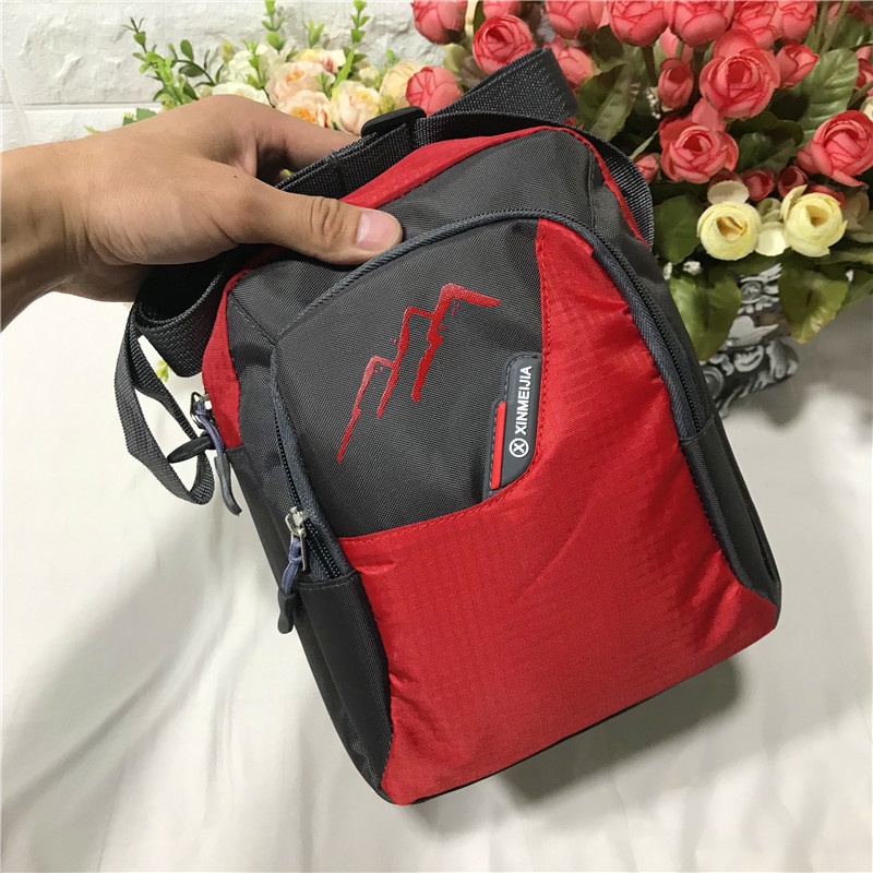 Túi đeo chéo vải dù form đứng kiểu dáng thể thao năng động TUI-24