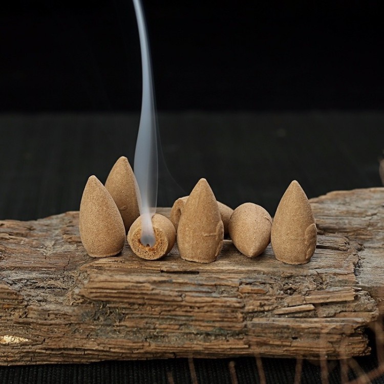 Combo 300 Nụ Trầm hương xông phòng thảo mộc dùng cho thác khói (Nhiều hương)