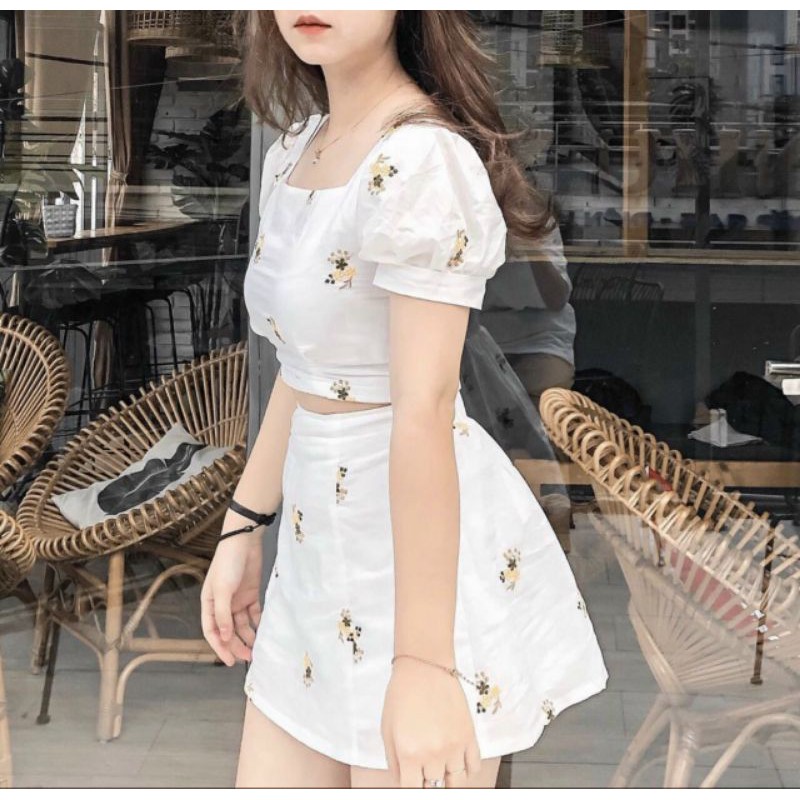 Set xô trắng thêu hoa