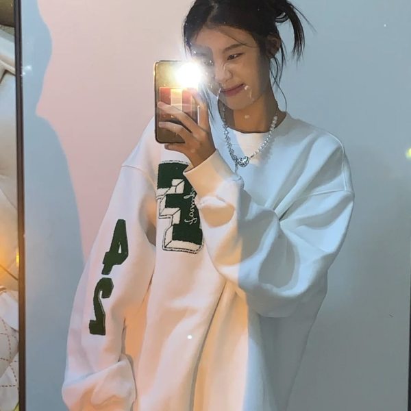 Porozi  Áo sweatshirt cổ tròn họa tiết chữ phong cách Hàn Quốc cho nữ