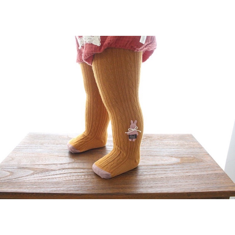 Quần tất đính thỏ siêu đẹp cho bé gái