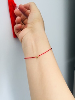 Vòng chỉ đỏ soi mảnh nhỏ xíu xinh xinh Mic charm