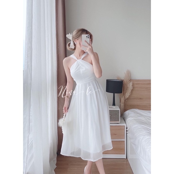 Váy maxi cổ yếm voan dài