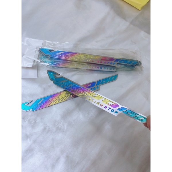 TEM TITAN CHỮ DÁN DÀN ÁO 2 BÊN CỰC ĐẸP CHO CÁC DÒNG XE