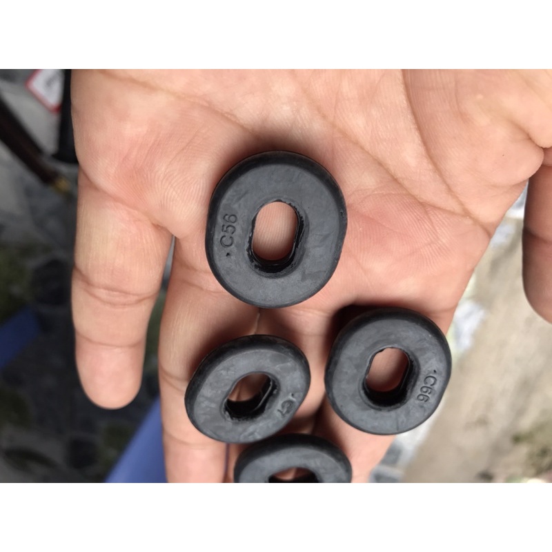 Cao su cài cốp win 100/ phụ tùng win