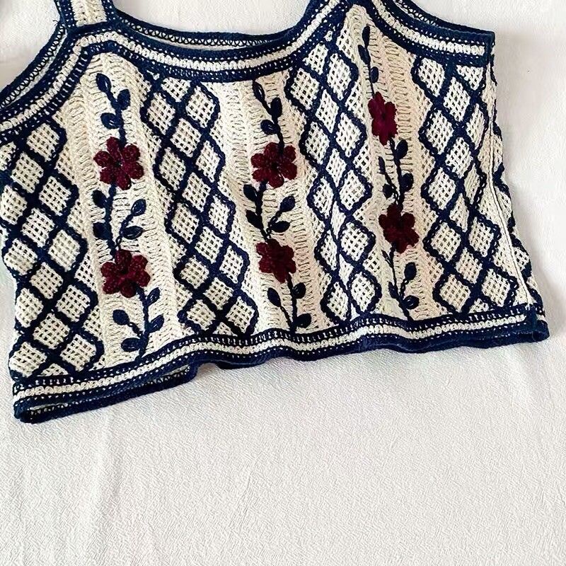 Áo 2 dây len sợi thêu hoa