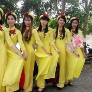 Áo dài vải lụa đẹp