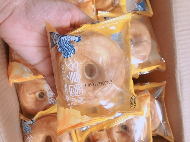 Bánh Donut thơm ngon 🧀🍰🍕🥐 1 cái