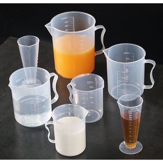 Cốc nhựa đong 500 ml