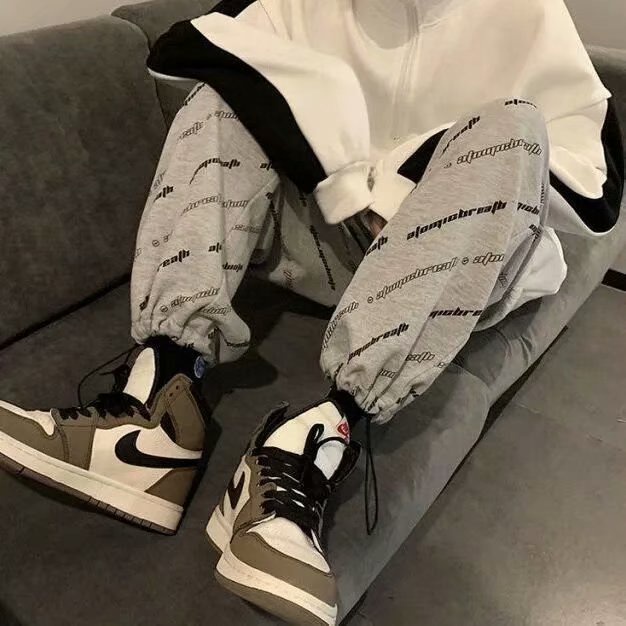 Quần dài thể thao phong cách mùa hè 2022 năng động CNY