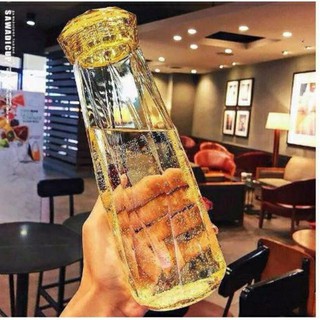 Bình đựng nước thủy tinh hoa văn kim cương