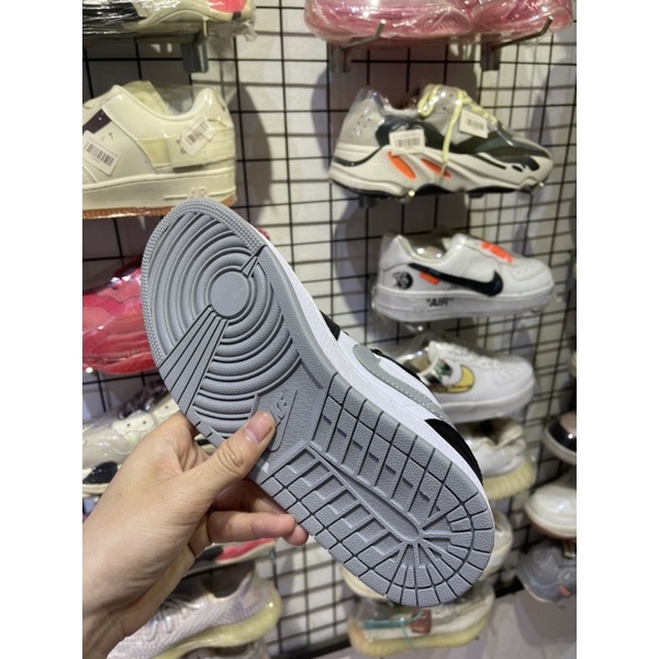 (Híu)Giầy Thể Thao Air Jordan Low Smoke Grey V1 Xám Đen |Da Nhăn |Đế Khâu