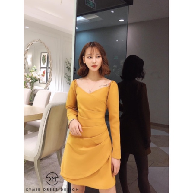 Đầm xoè xếp ly eo