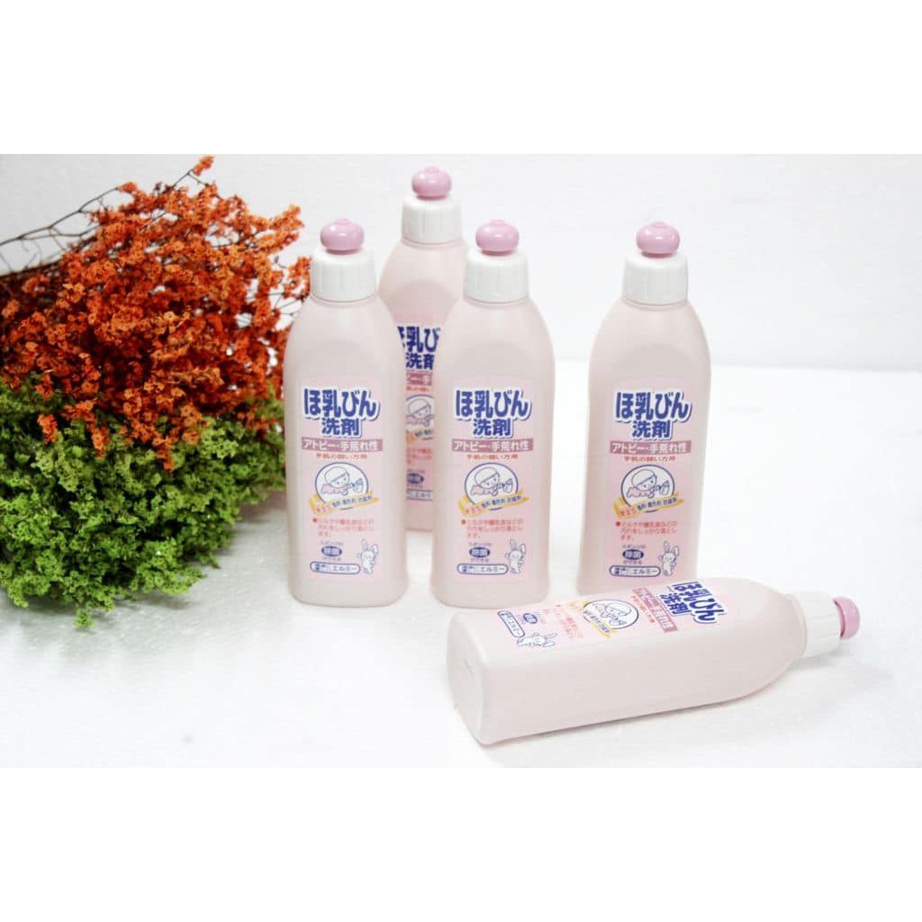 NƯỚC RỬA BÌNH SỮA KOSE NỘI ĐỊA NHẬT (300ML) - CHIẾT XUẤT TỪ THÀNH PHẦN THIÊN NHIÊN, GIÚP VỆ SINH BÌNH NƯỚC, BÌNH SỮA