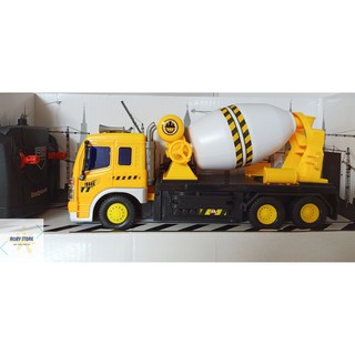 XE TRỘN BÊ-TÔNG ĐIỀU KHIỂN TỪ XA 7 ĐỘNG TÁC CÓ ĐÈN