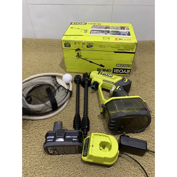 Máy rửa xe pin ryobi 18v