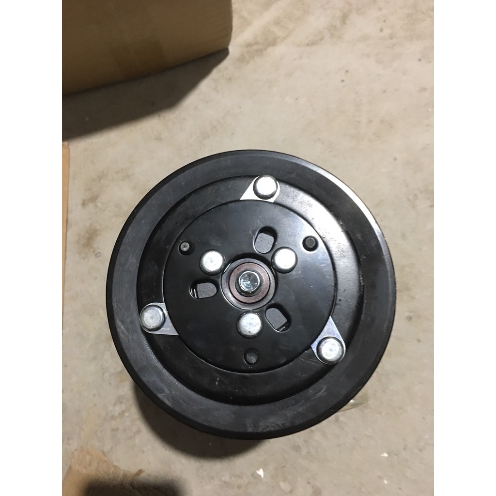 Lốc điều hoà BL87 dùng cho xe Hino 10 tấn đầu kéo Hino