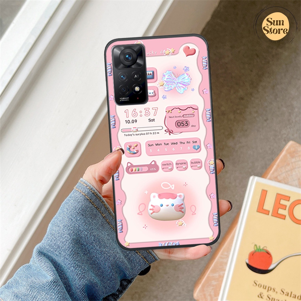 Ốp lưng Xiaomi Redmi Note 11/ Redmi Note 11S hoạ tiết 3D nền kẻ caro, gấu đáng yêu viền dẻo