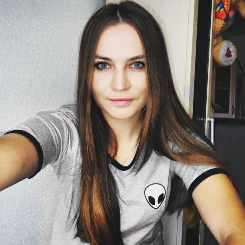 Áo Thun Tay Ngắn Cổ Tròn In Họa Tiết Hoạt Hình Thời Trang Mùa Hè Cho Nữ