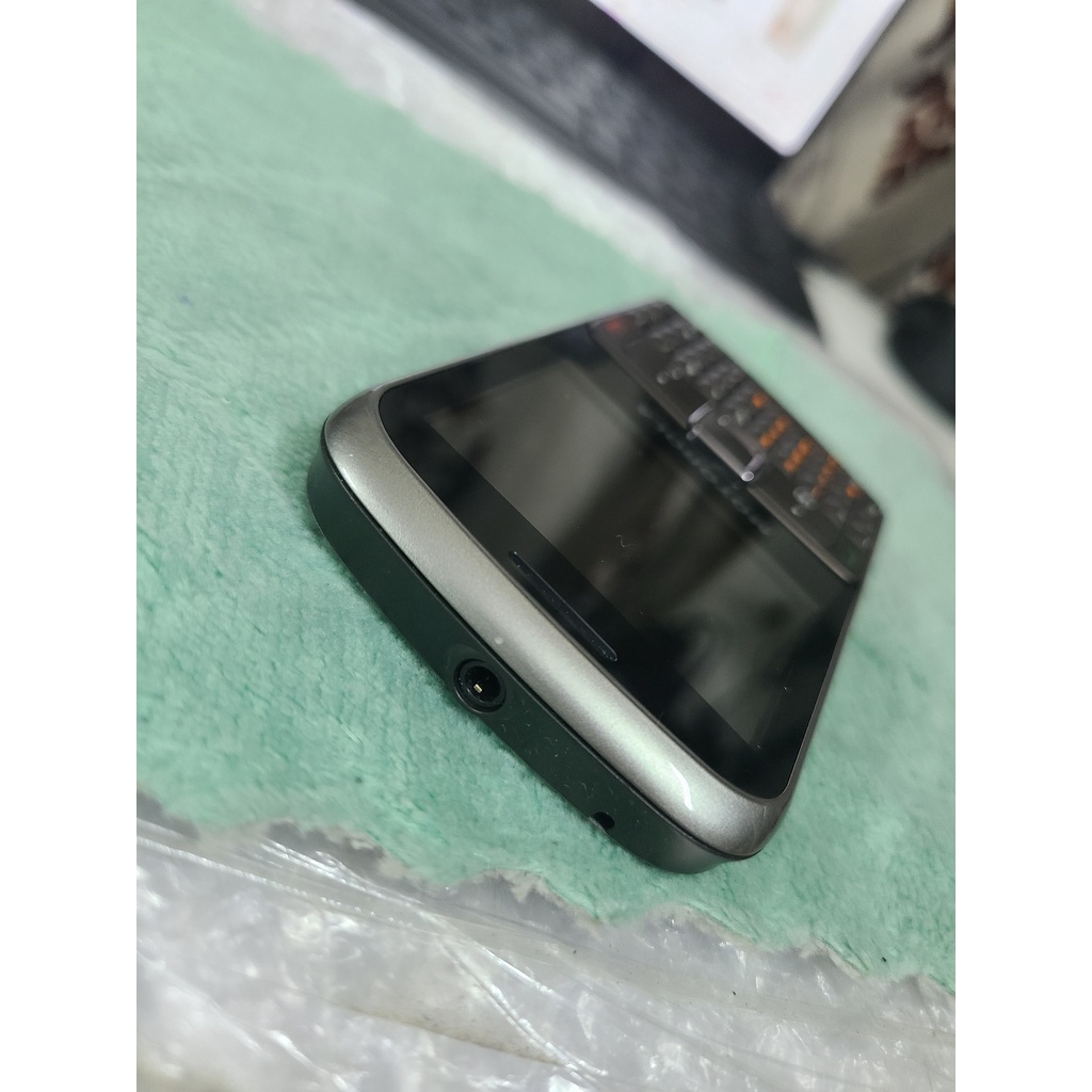 Điện thoại Motorola EX-112 màu đen