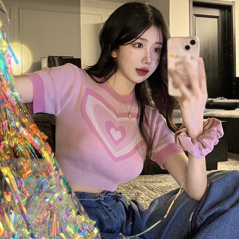 Áo Thun Croptop Ngắn Tay Cổ Tròn Form Ôm Họa Tiết Trái Tim Phong Cách Retro Hàn Quốc Cho Nữ