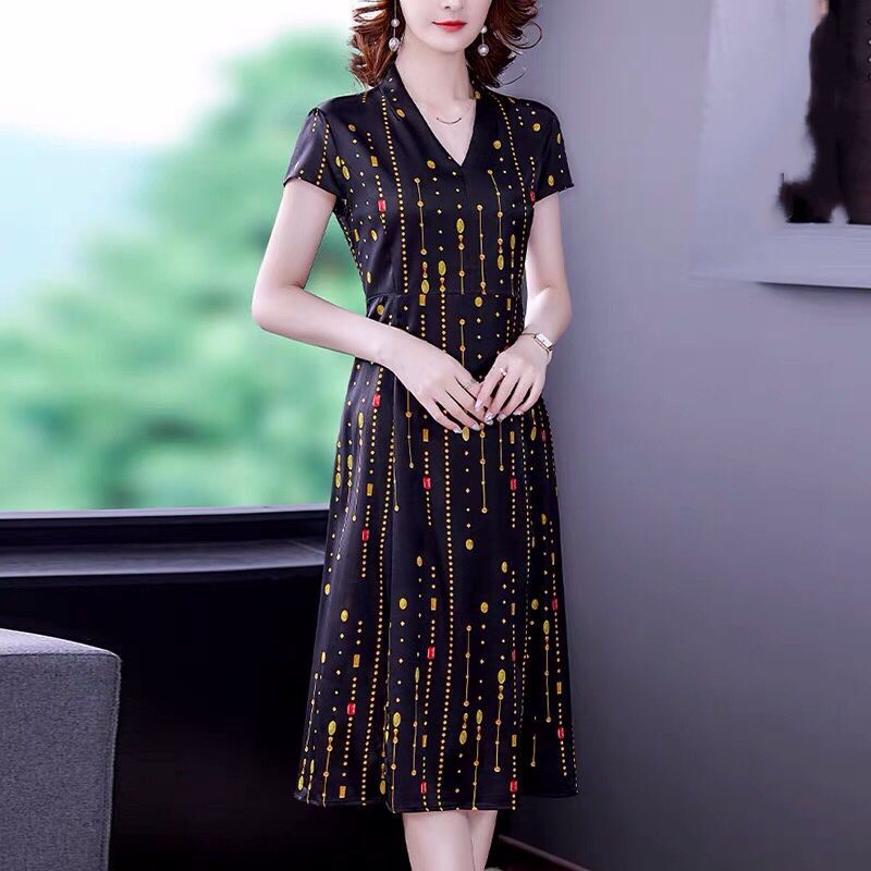 Đầm Lụa Chính Hãng Cổ Chữ v Tay Ngắn In Họa Tiết Thời Trang Mùa Hè Hàng Mới 2021 Dành Cho Phụ Nữ Trung Niên