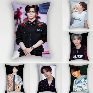 Vỏ gối in hình nghệ sĩ Vương Nhất Bác hình chữ nhật 50*30cm trang trí nhà ở