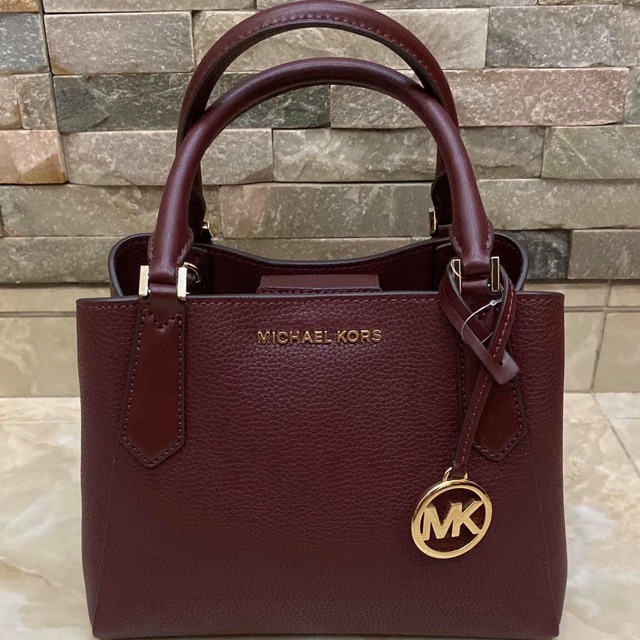 Túi Michael Kors Kimberly chính hãng