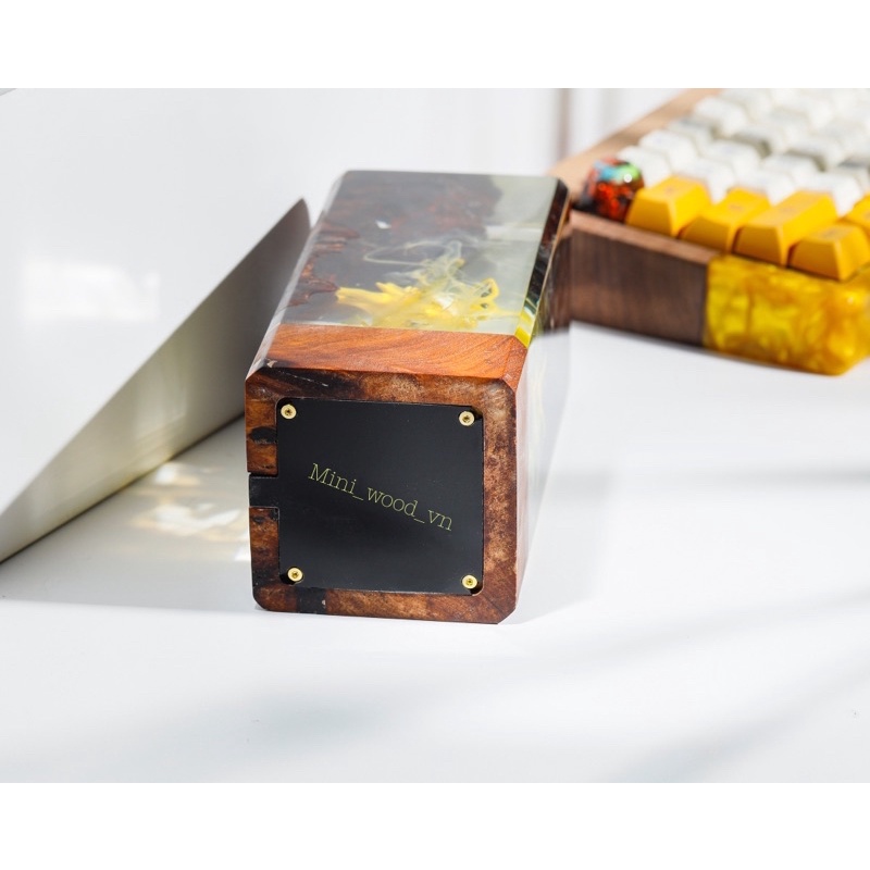 Đèn gỗ resin Pokemon Jolteon.Lamp resin Pokemon Jolteon