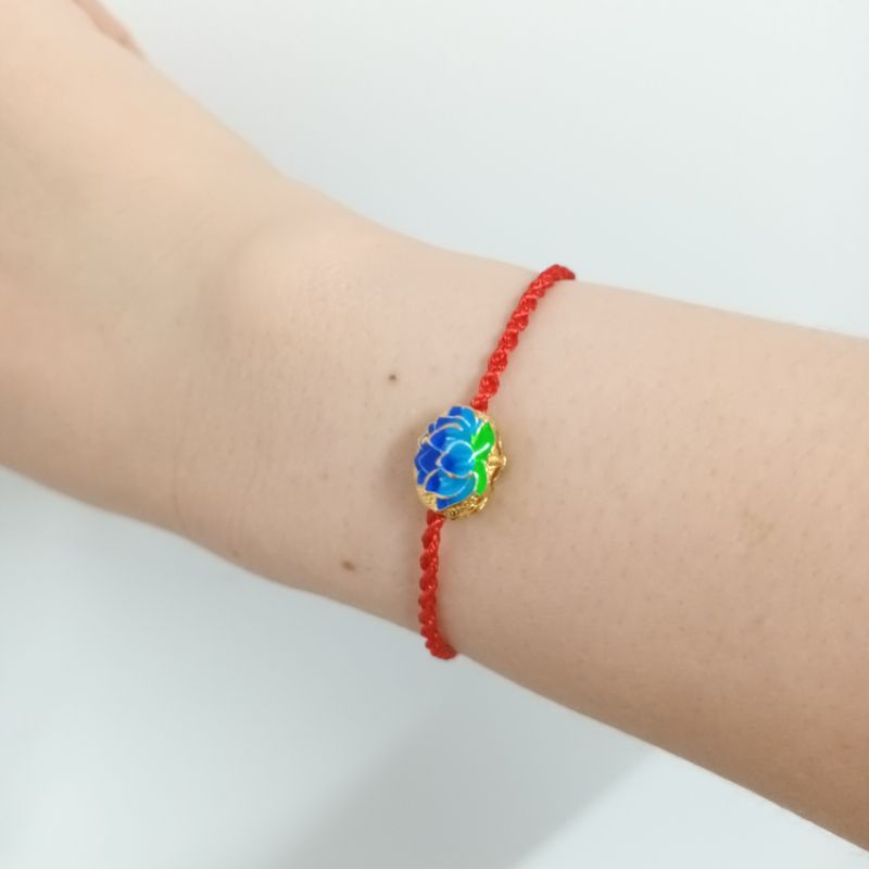 Vòng chỉ đỏ bông sen nepal xanh ngọc quyền năng bình an may mắn