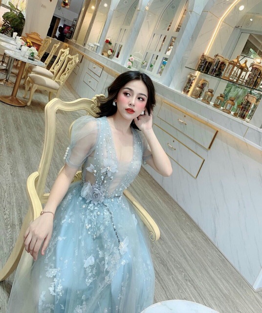 Đầm xoè kim sa đính hoa