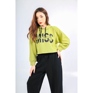 Áo nỉ hình chữ miss cchat