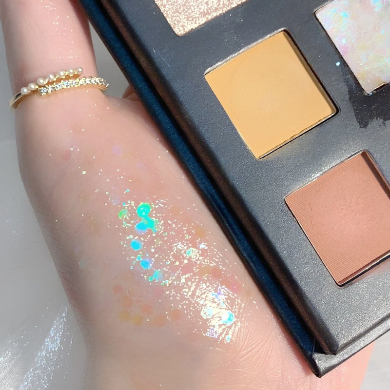 Bảng Phấn Mắt Danmoreluo style 18 Màu Lì Và Ánh Nhũ Ngọc Trai Tông Đất Siêu Lấp Lánh MKE | BigBuy360 - bigbuy360.vn