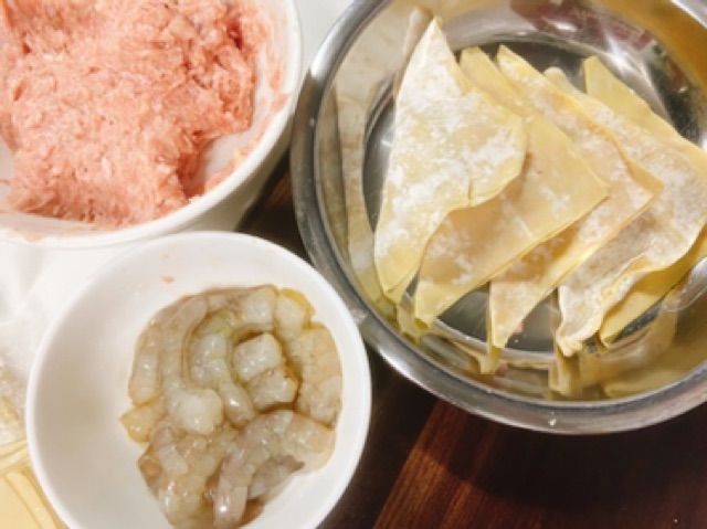 COMBO 1ký Mì Tươi + 500gram lá gói Hoành thánh