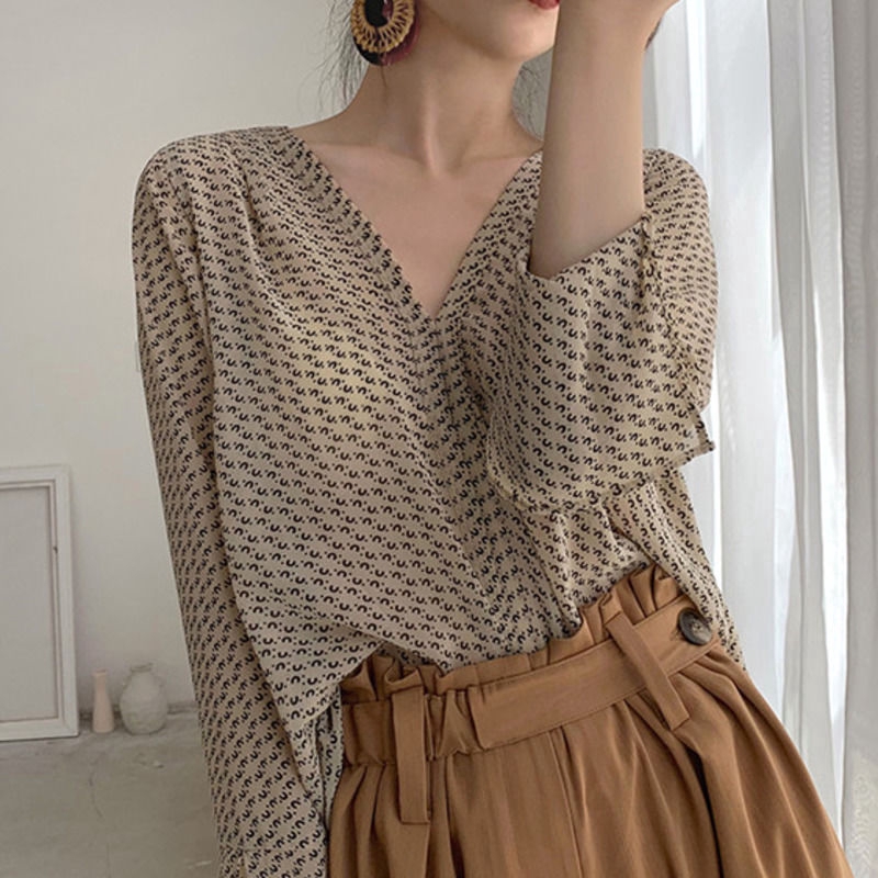 Áo Sơ Mi Chiffon Cổ V Tay Dài In Hoa Xinh Xắn Cho Nữ