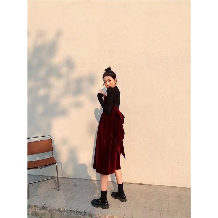 Đầm nhung đen dáng chữ A hở lưng phối nơ phong cách Retro thời trang mùa thu