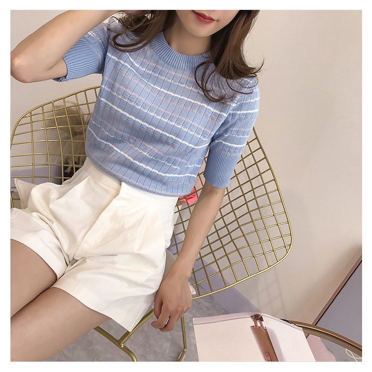 Áo Thun Nữ Tay Ngắn Họa Tiết Sọc Ngang Thời Trang