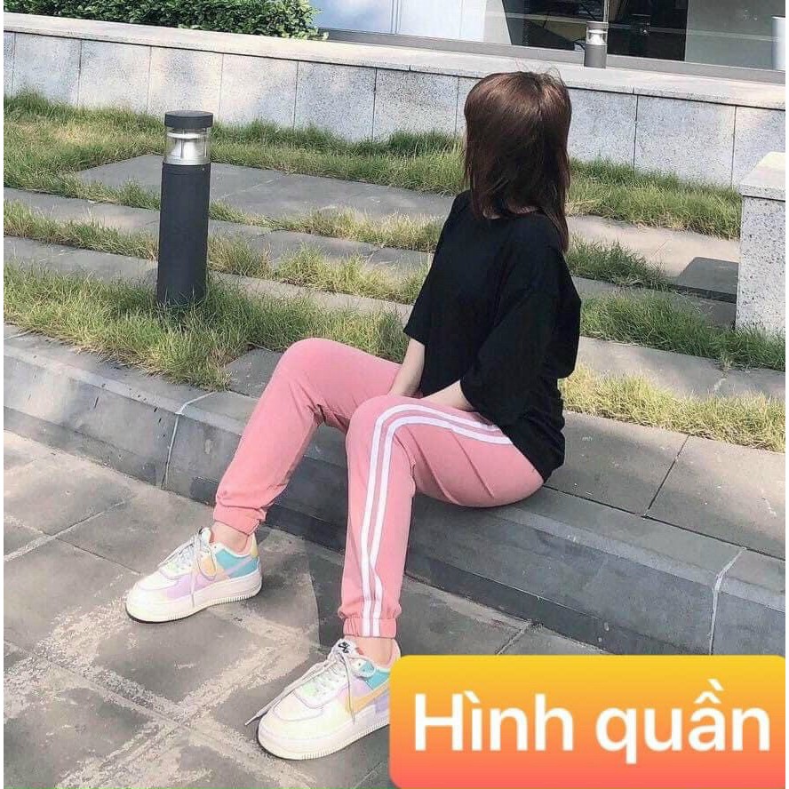 Quần dài jogger bo thun hai bên hông phối sọc kiểu thể thao TTSLA0571