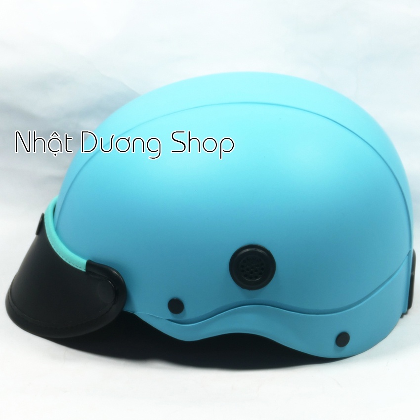 Nón bảo hiểm cao cấp cực xịn sò in hoa mai, có lỗ thông gió, logo tem mũ đẹp, thêu nổi logo mũ sành điệu